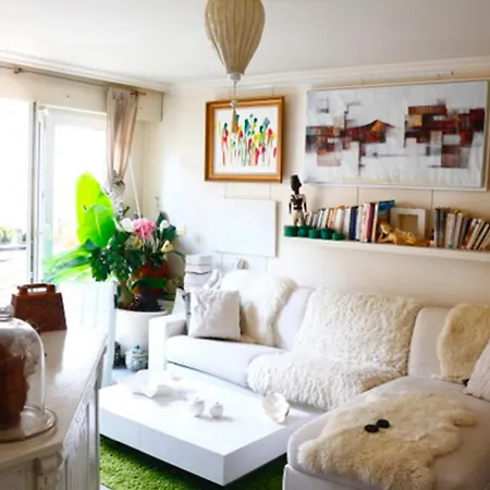 Apartament Heart Of Paryż